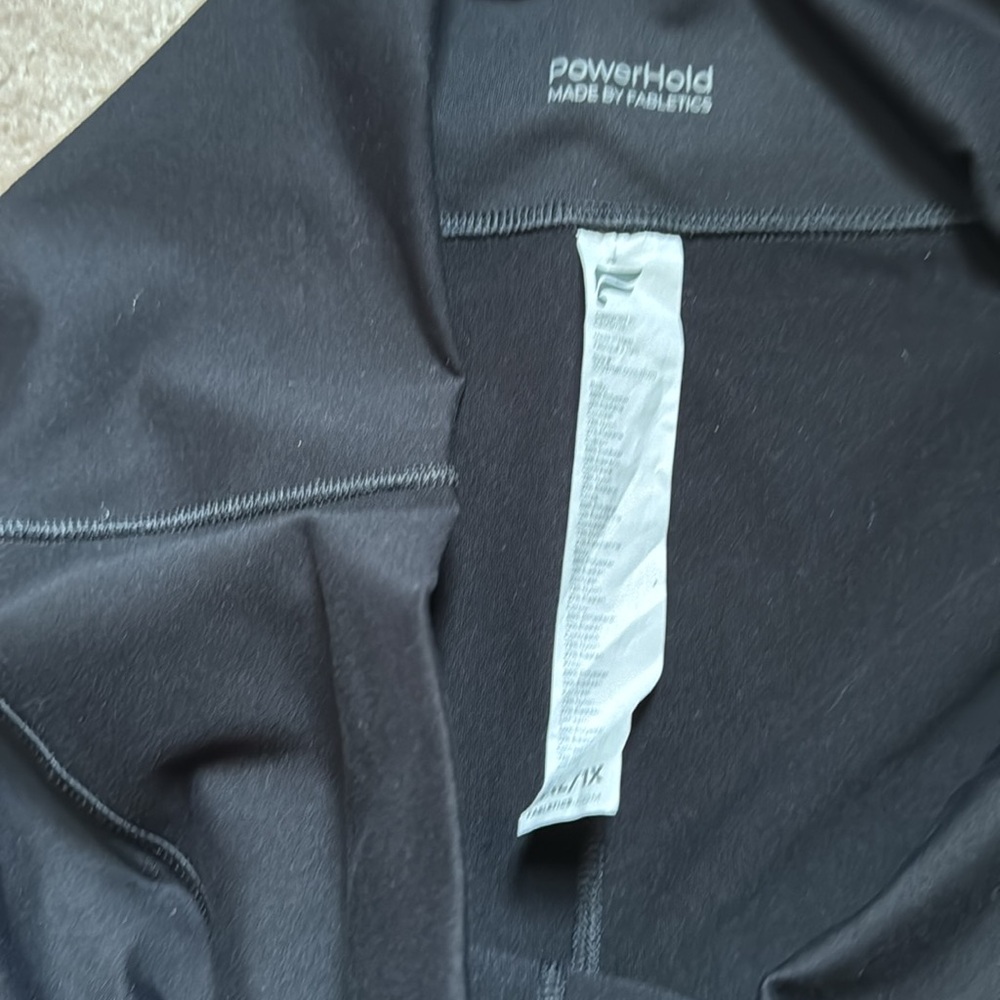 Fabletics power hold shorts black - Picture 5 of 7